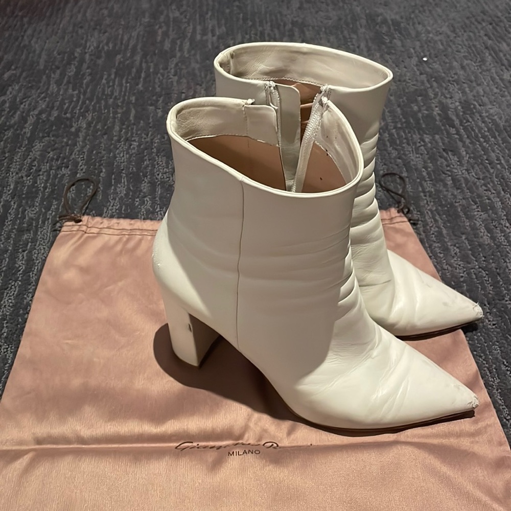 Authentic Gianvito Rossi ankle boots